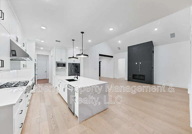 1790 Coopers Hawk Dr — Photo 14