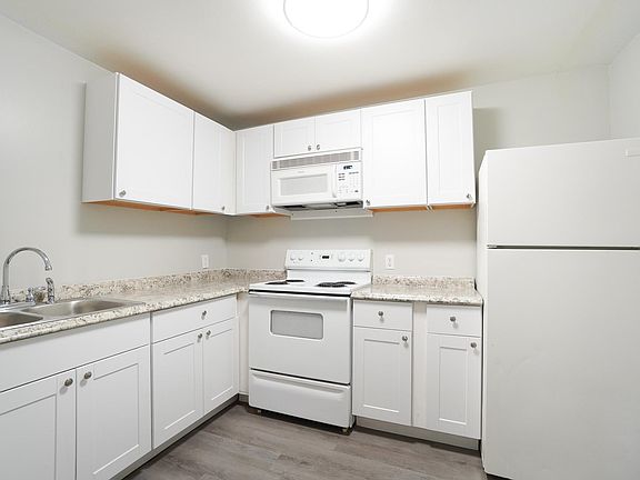 4th image of 7141 Merrimac Trl #13