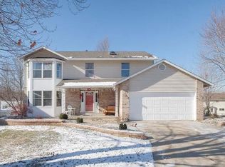 832 Colby Ln, Saint Peters, MO 63376