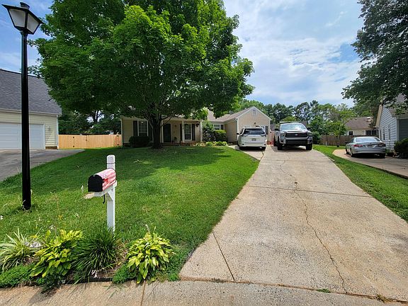 5th image of 8416 Pinstripe Ln
