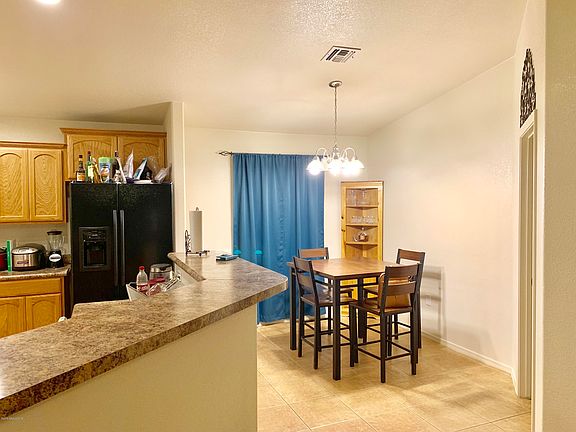 5th image of 3320 Zion Ct