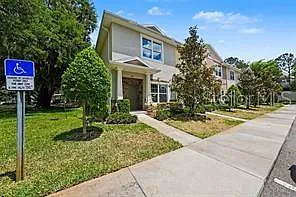 1112 Hillhurst Dr — Photo 37