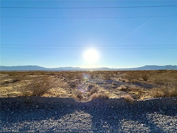 5th image of 180 N Higley Rd