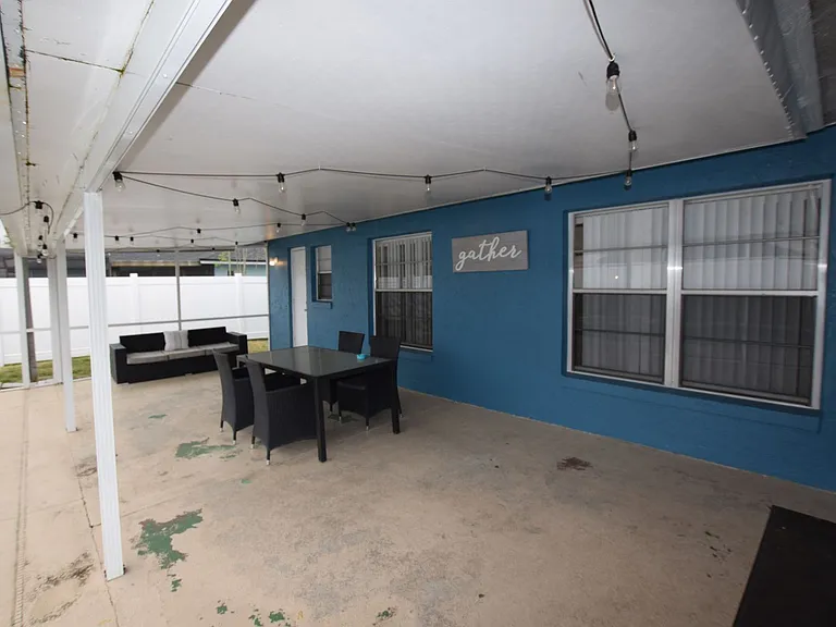 1090 Jason Ridge Ct — Photo 8