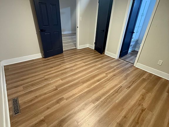 4th image of 1321 E Kinkaid Ave #1321