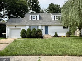 8 Connell Cir, Newark, DE 19711