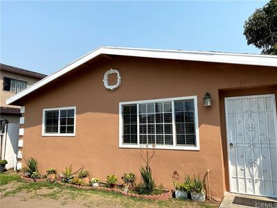 951 E 106th St, Los Angeles, CA, 90002