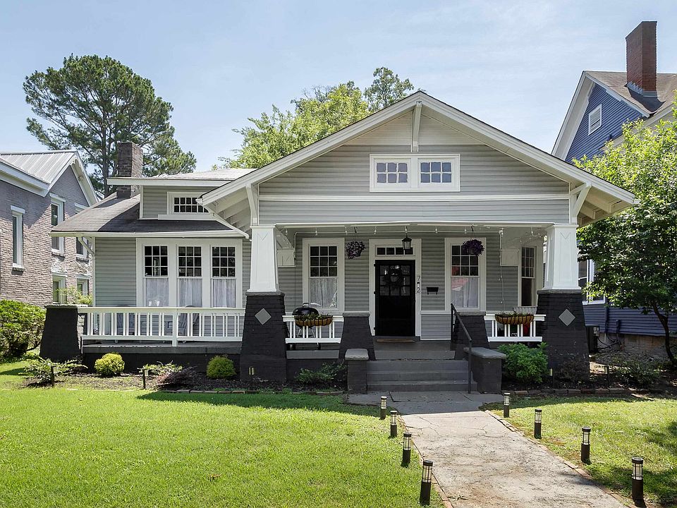 1st image of 702 N Nashville Ave