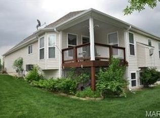 413 Dames Park Dr, O'Fallon, MO 63366