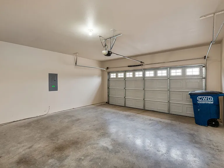 382 Armstrong Ln — Photo 25