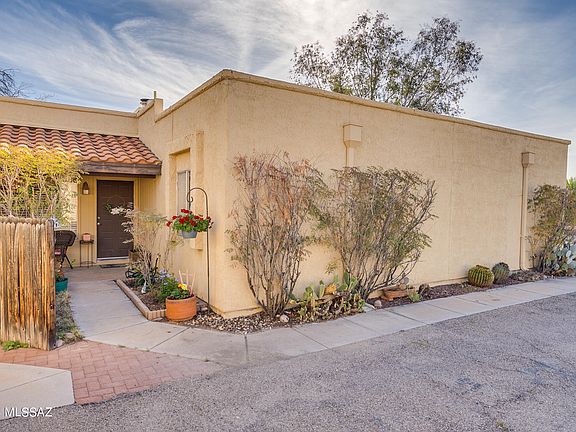 3rd image of 4256 W Pyracantha Dr