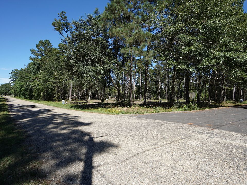 2nd image of ST Theresa East Rd #22