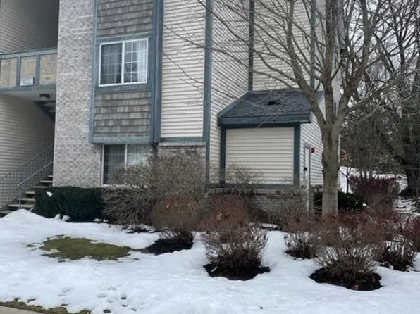 18372 N Ridge Ct APT 22, Spring Lake, MI 49456