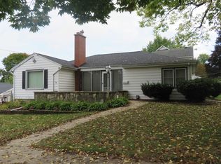 1331 S Rotzler Ave, Freeport, IL 61032