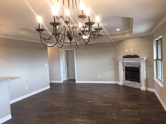 4th image of 103 Kasberg Dr