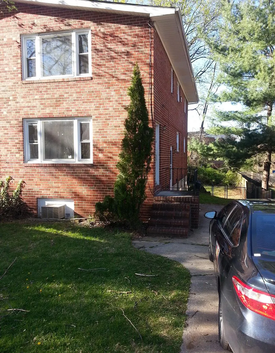 3 bed, 1400 sqft, $1,590 — Photo 1