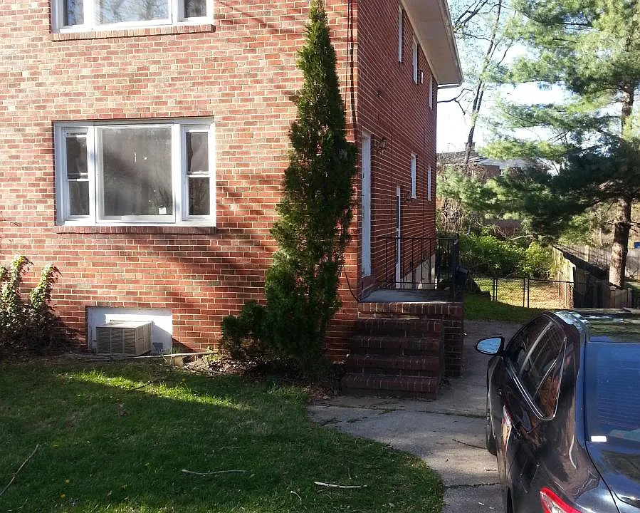 3814 Birchview Ave
