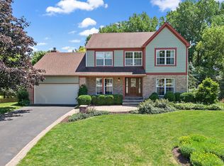 1372 Crabapple Ct, Batavia, IL 60510