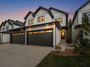 5122 213a St NW #19, Edmonton, AB T6M1M6