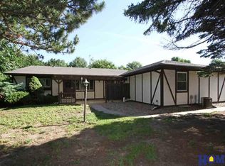 5259 Goldenrod Cir, Lincoln, NE 68512