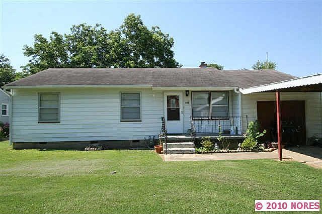 1st image of 203 E Falletti Ave