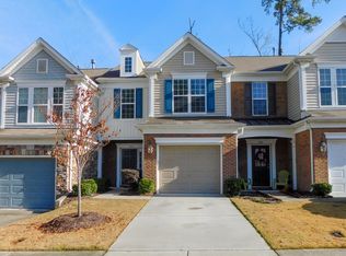 1113 Kingston Grove Dr, Cary, NC 27519