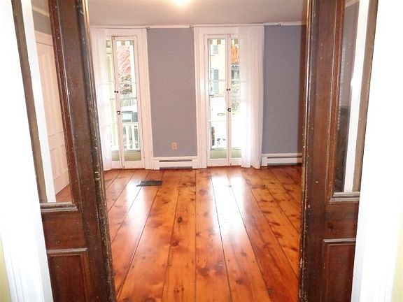 5th image of 44 Walton St