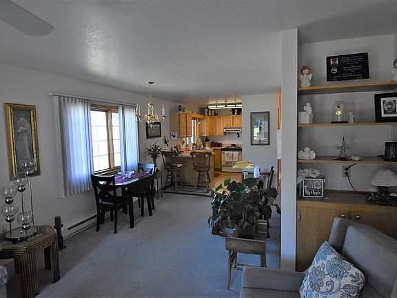 5th image of 555 Kattenhorn Dr #10
