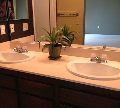 4th image of 2307 Fair Oak Ct