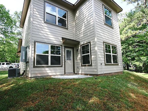 3rd image of 1413 April Villas