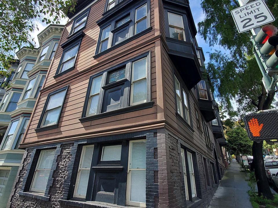 1st image of 3001 Pine St APT 7