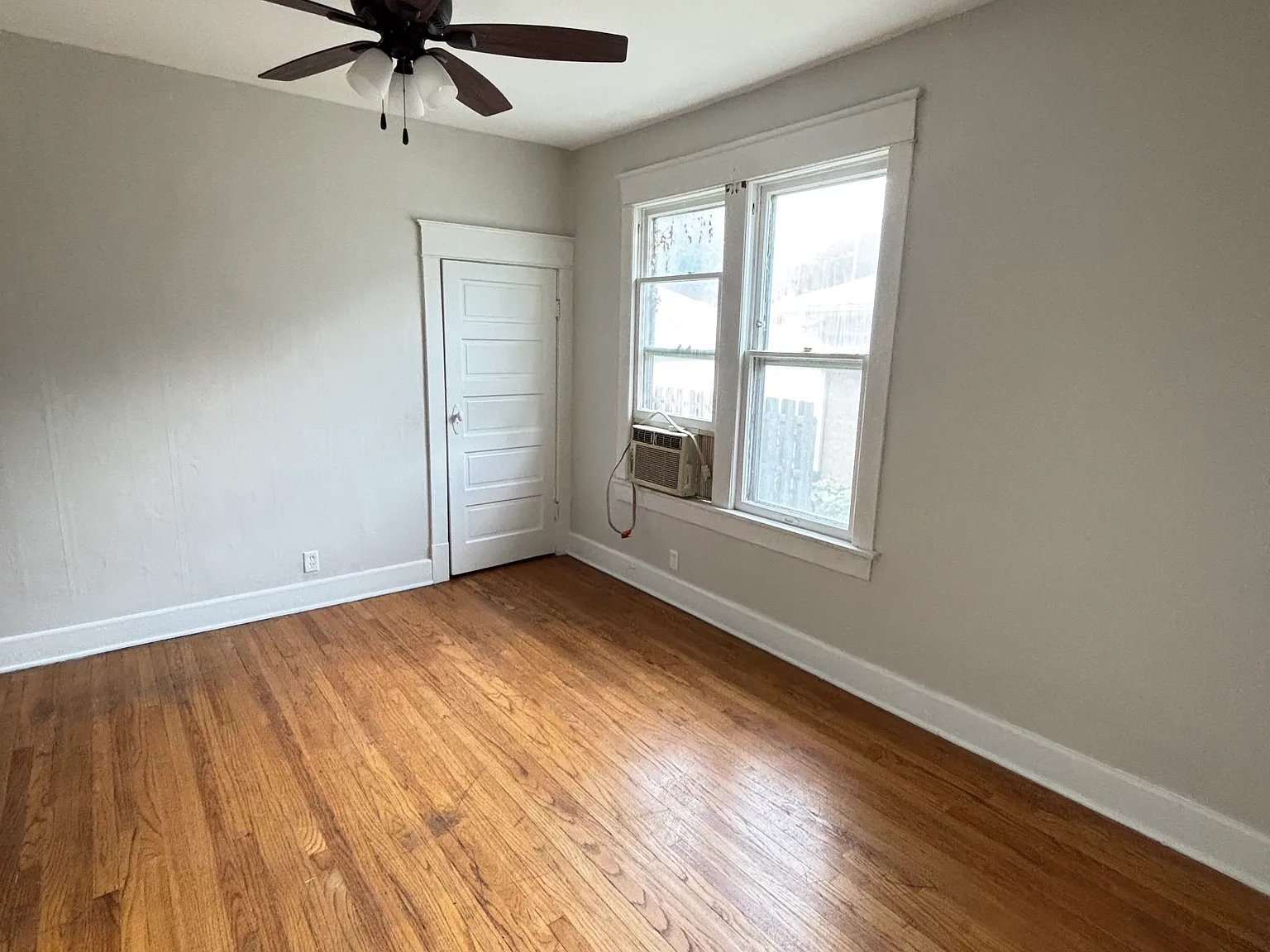 1 bed, 700 sqft, $900 — Photo 4