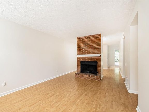 3rd image of 7750 Roswell Rd APT 10F