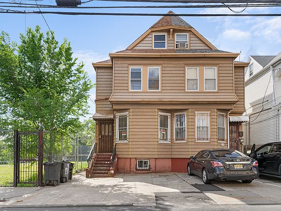 5th image of 163 Summit Ave