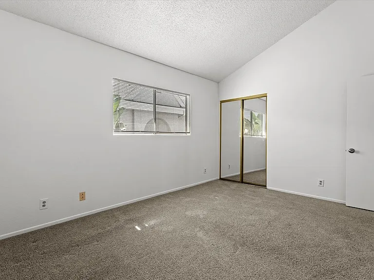 9660 Sepulveda Blvd #10 — Photo 20
