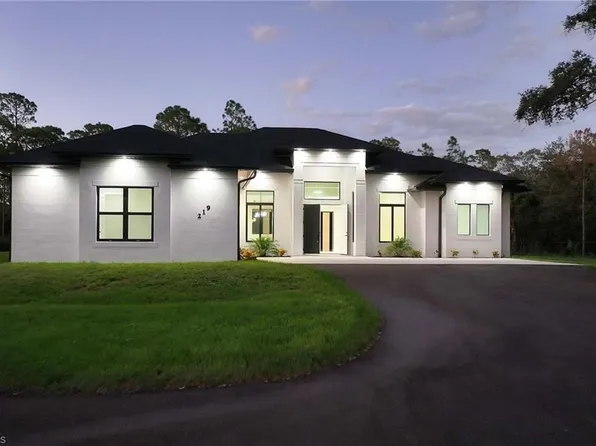 219 33rd AVE NW, NAPLES, FL 34120