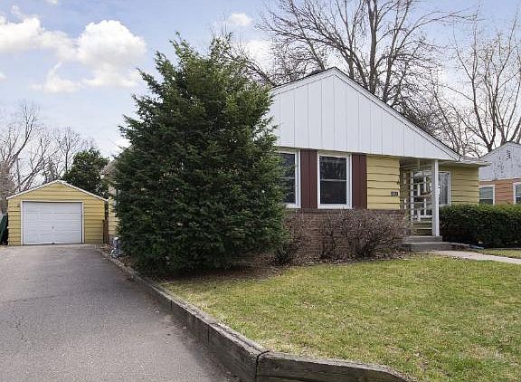 2nd image of 1462 Price Ave