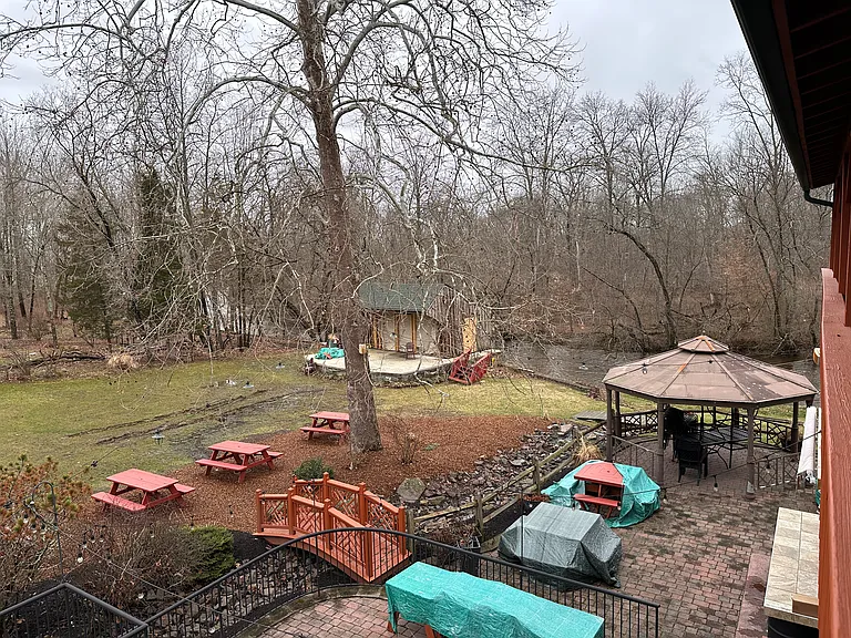 546 Manatawny Rd — Photo 11
