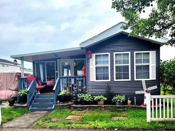 490 Empire Rd #For120, Pt Colborne, ON L0S 1R0