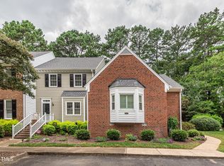 8417 Wycombe Ln, Raleigh, NC 27615