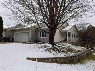 673 Scott Park Dr, Iowa City, IA 52245