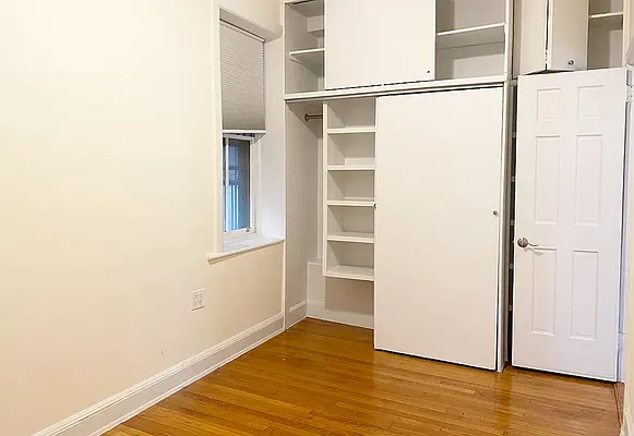 Rented by Waverly Realty Associates | media 26