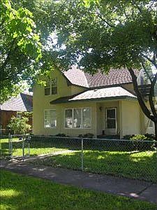 1st image of 644 Rollins St