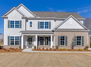 8955 Claude Martin Dr, Gainesville, GA 30506