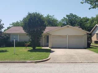 6624 Cervantes Ave, Fort Worth, TX 76133