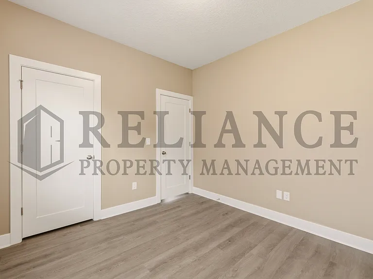 2755 S Greenleaf St — Photo 36