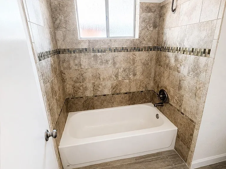 2170 Pilgrims Point Dr — Photo 7