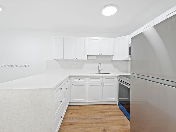 2nd image of 605 NW 72nd Ave APT 203