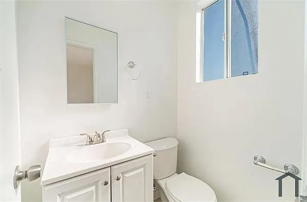 13406 S Vermont Ave #6 — Photo 10