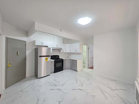 5th image of 2119 77th St #1F